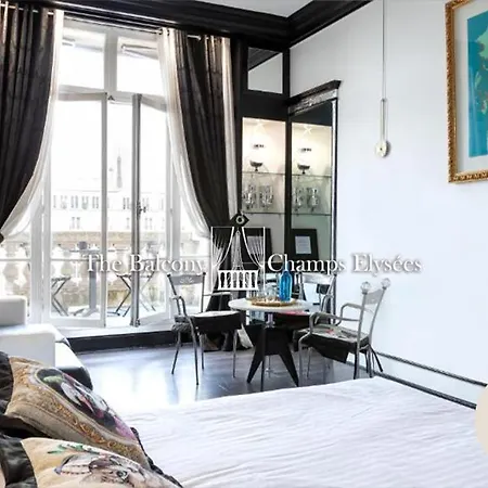 The Balcony Avenue Champs-elysees Апартаменты *