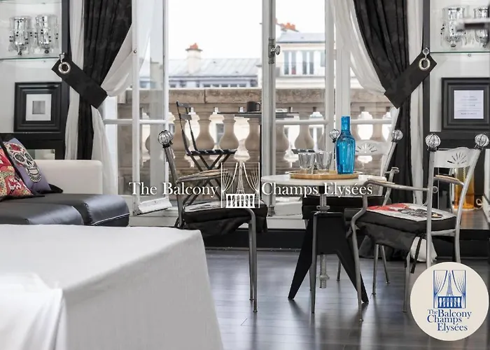The Balcony Avenue Champs-elysees Апартаменты